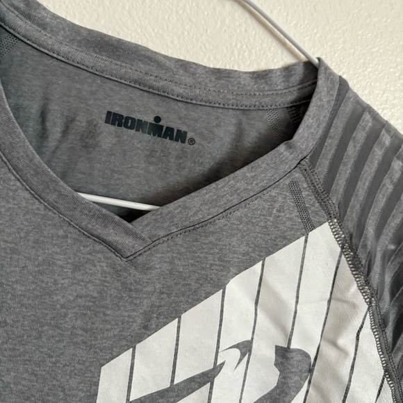 IRONMAN Active Women's Gray Workout Shirt Size Small - Picture 3 of 5